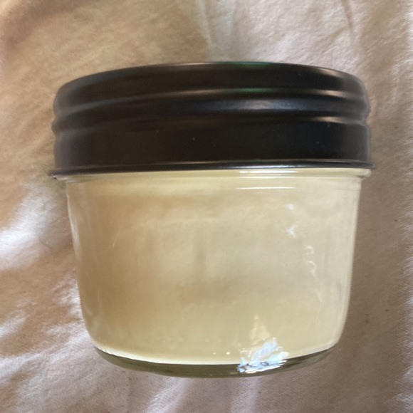 Scented Soybean Candle in a Jar - Picture 3 of 4